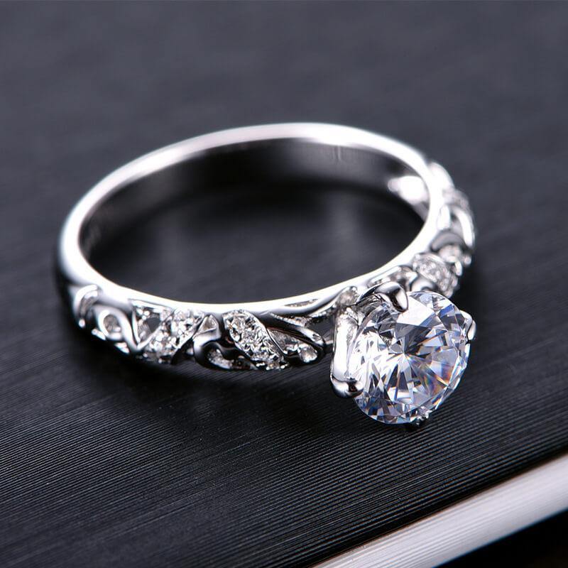 Luxury Vintage Round Moissanite Gold Engagement Ring - Image 7