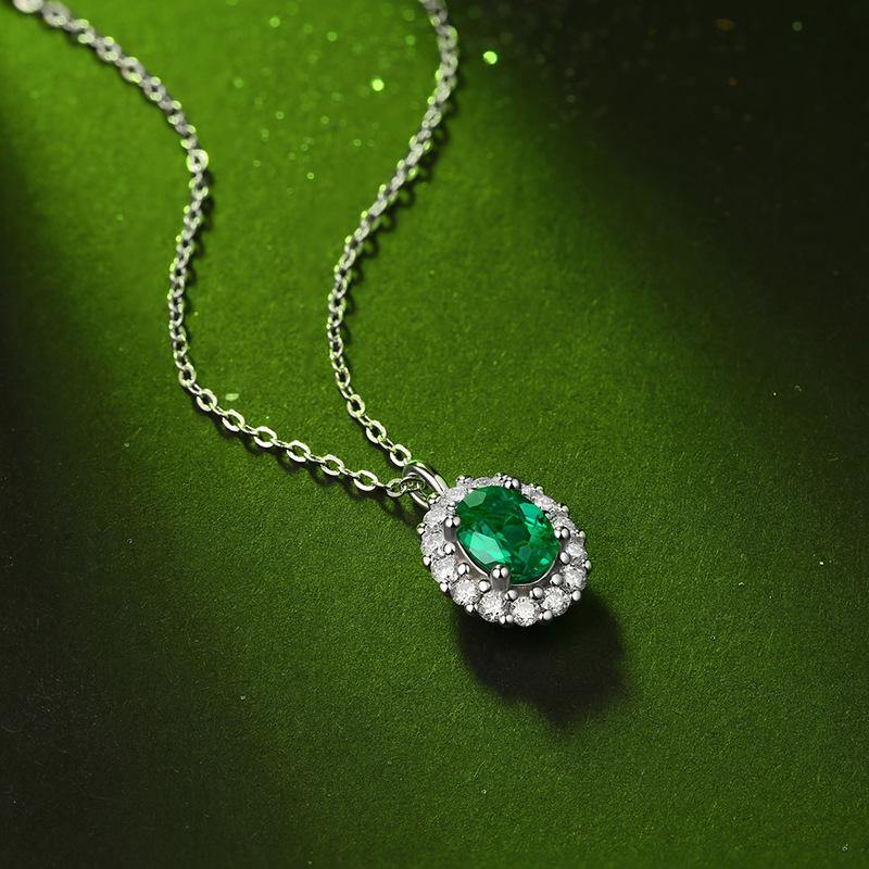 Oval Emerald  Side Stone sterling silver necklace - Image 3