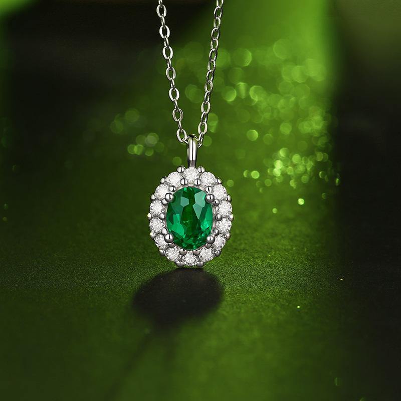 Oval Emerald  Side Stone sterling silver necklace - Image 4
