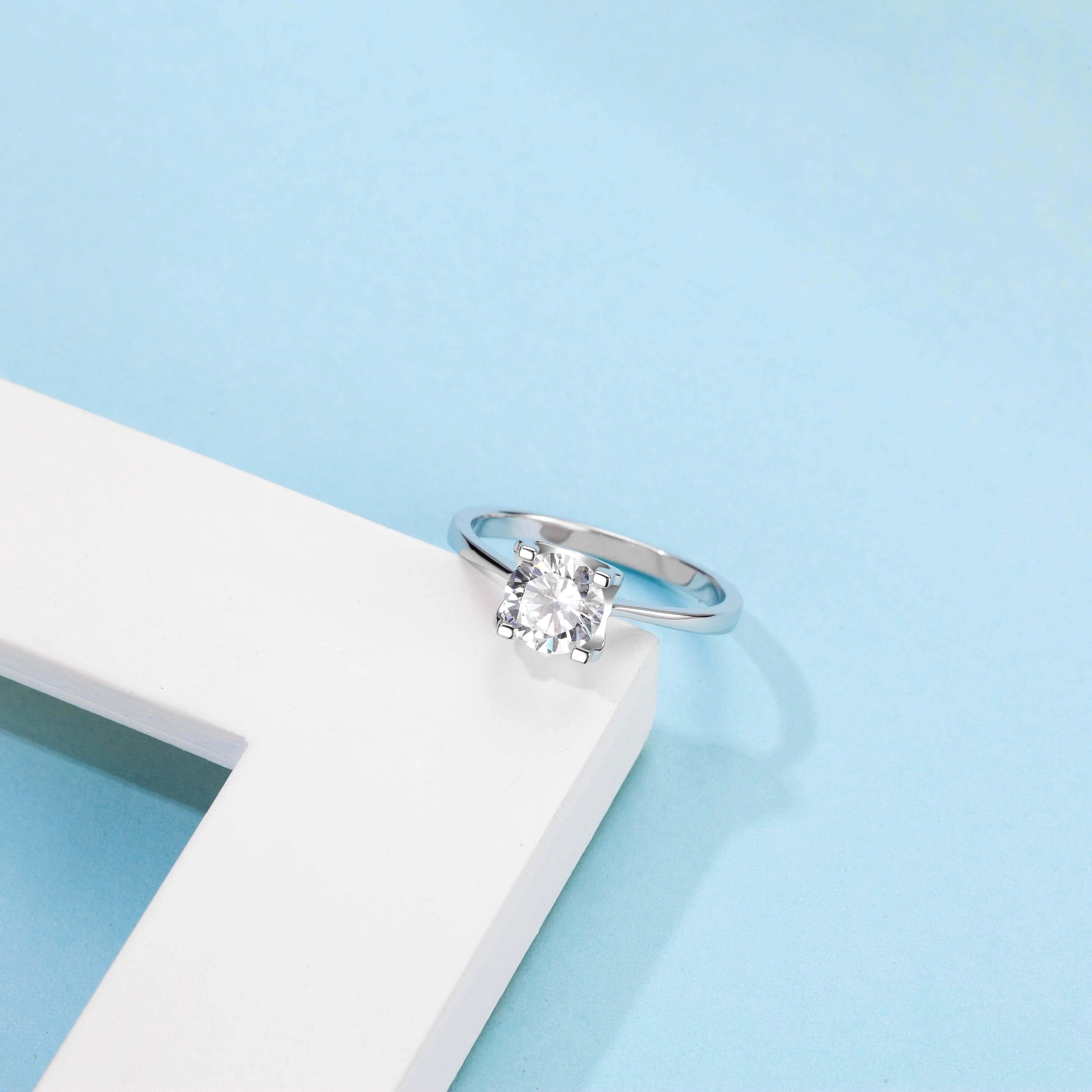 Solitaire Round Cut Moissanite Engagement Ring - Image 9