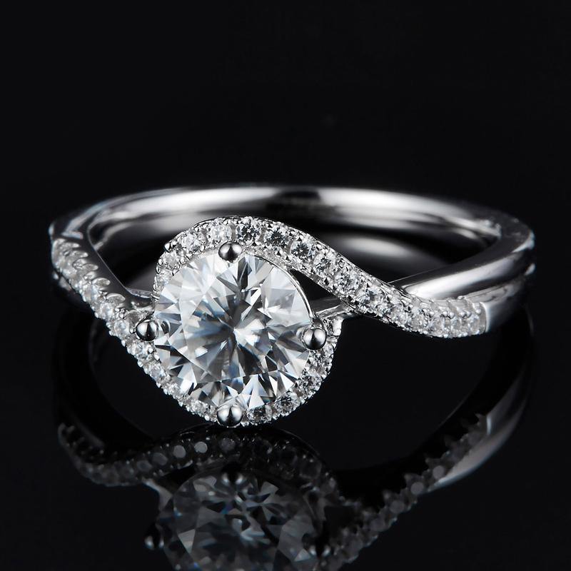 Round Moissanite Angel Eyes Sterling Silver Engagement Ring - Image 4