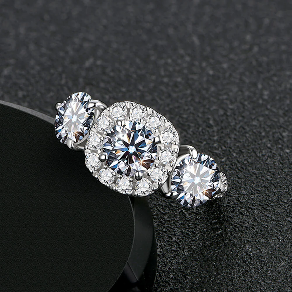 3CT Three Stone Round Cut Moissanite Engagement Ring - Image 4
